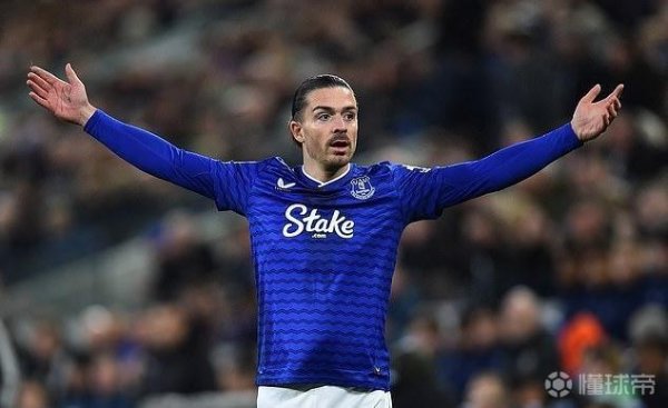 罗马诺：格拉利什和曼城还是透彻翻篇了，他在埃弗顿很高亢