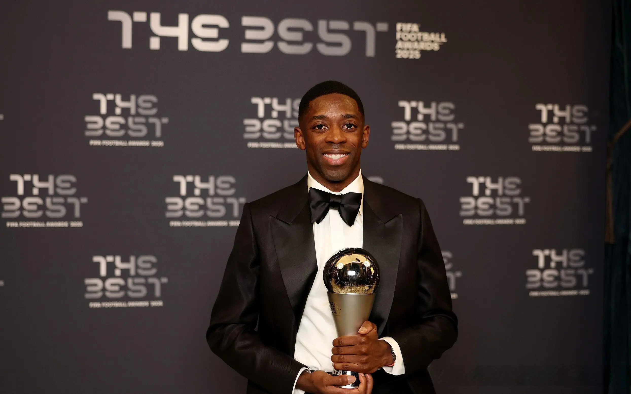 登贝莱获金球奖+足球先生，本赛季12场仅3球，躺平照旧原形毕露?