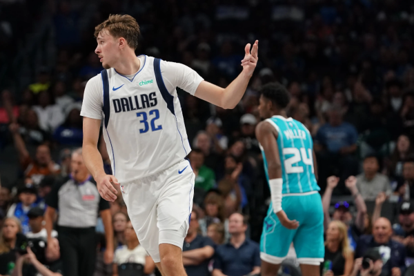 拿捏东部第一，弗拉格需感谢一东谈主培养，万能战士字母哥就出自他手