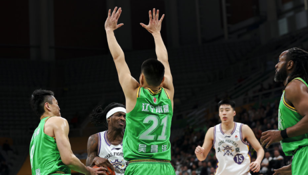 场均1分1板！枉操神思提前调回，杨鸣为何却不重用“小李晓旭”？