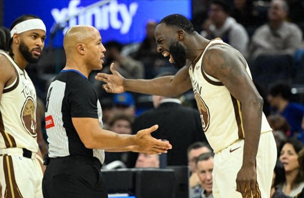 追梦挑战科尔！库里崇拜表态