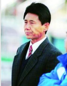 1999年韩国磨真金不怕火被喊“下课”，主动去职背后藏着中国足球的残