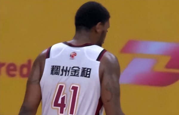 浙江队靠什么险胜广东男篮? 法莱卡斯赛后一席话, 说得很果真